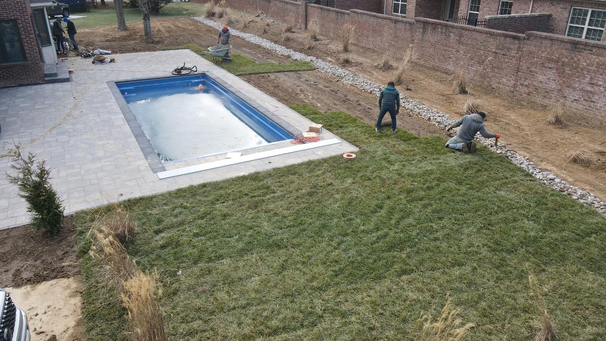 Lamb's Lawn Service & Landscaping LLC Image