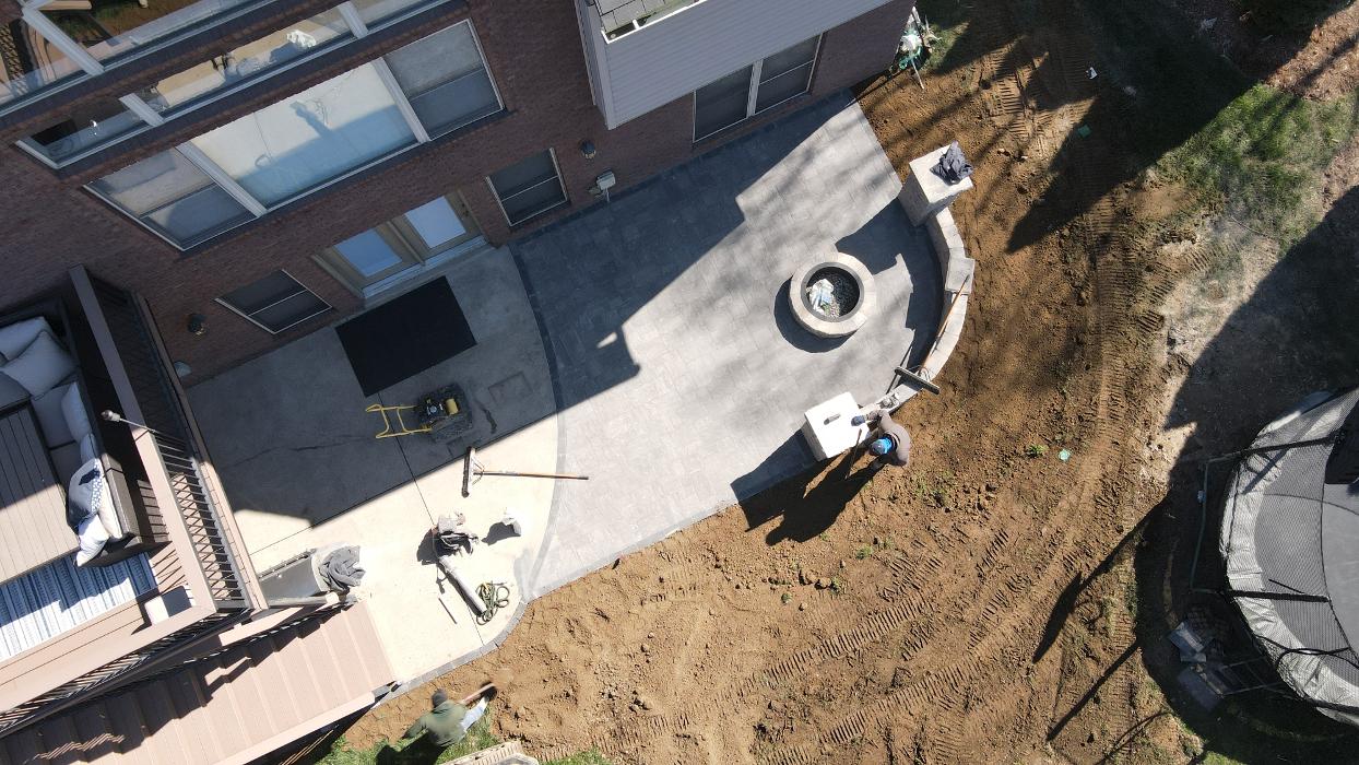 Lamb's Lawn Service & Landscaping LLC Image