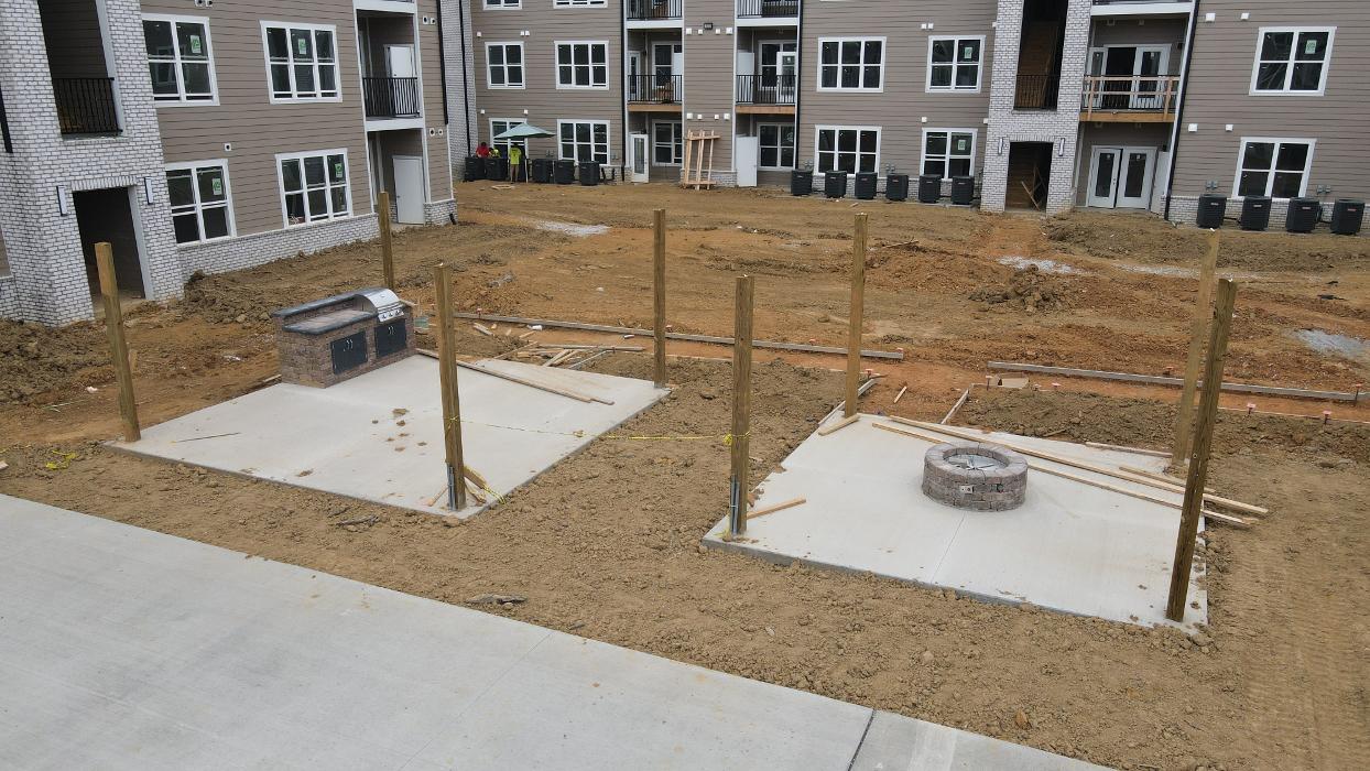 Lamb's Lawn Service & Landscaping LLC Image