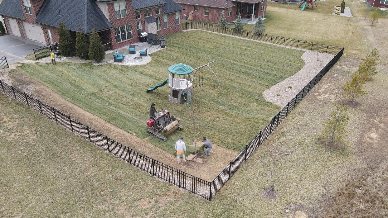 Lamb's Lawn Service & Landscaping LLC Image