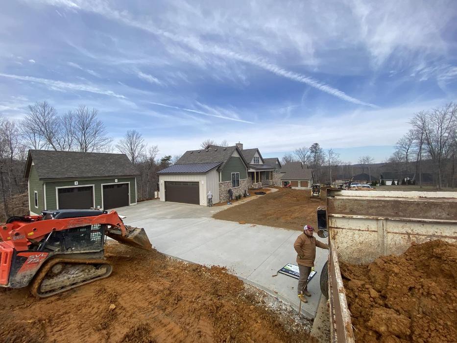 Lamb's Lawn Service & Landscaping LLC Image