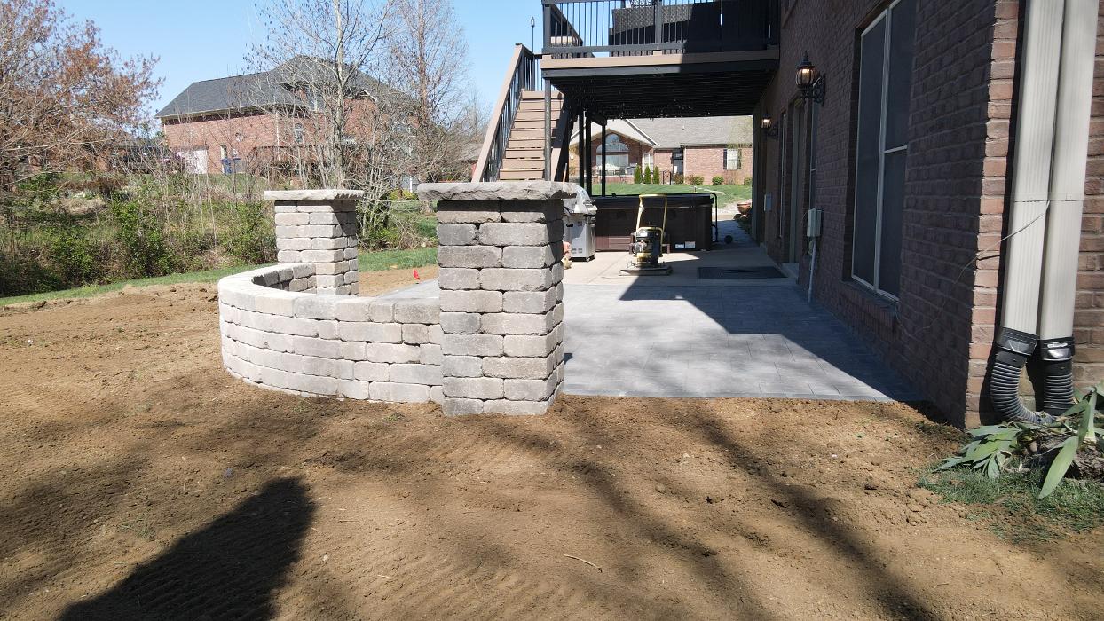 Lamb's Lawn Service & Landscaping LLC Image