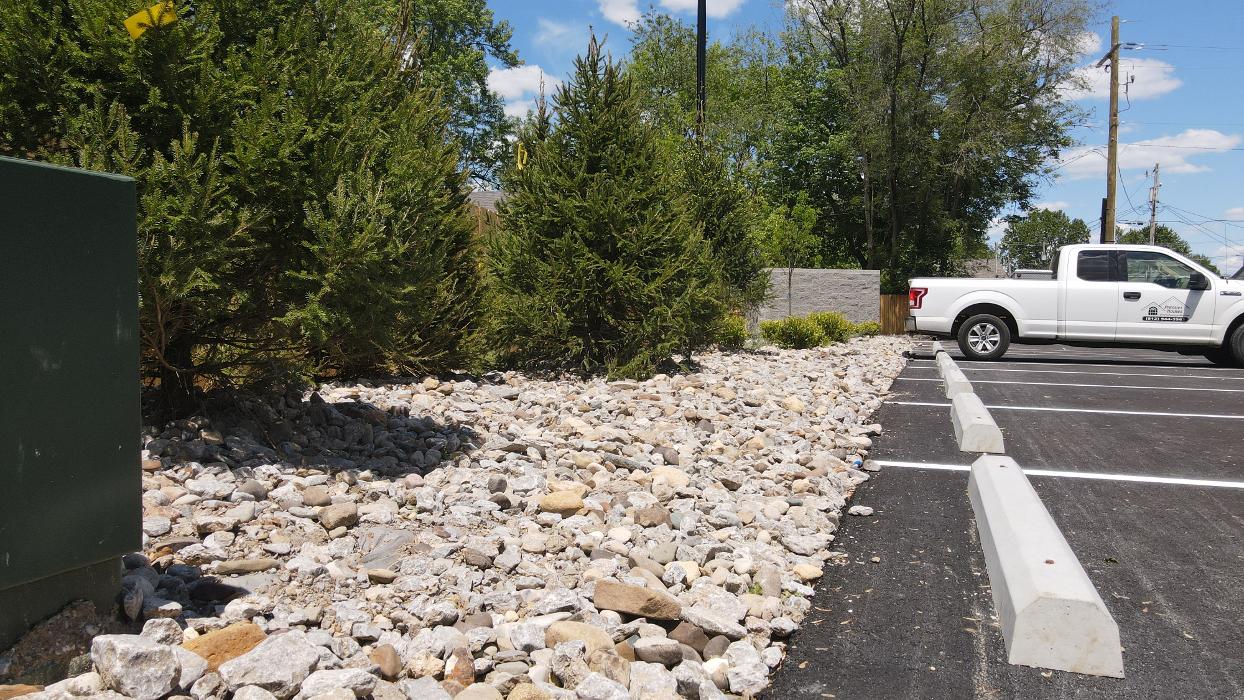 Lamb's Lawn Service & Landscaping LLC Image