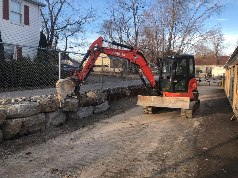 Lamb's Lawn Service & Landscaping LLC Image