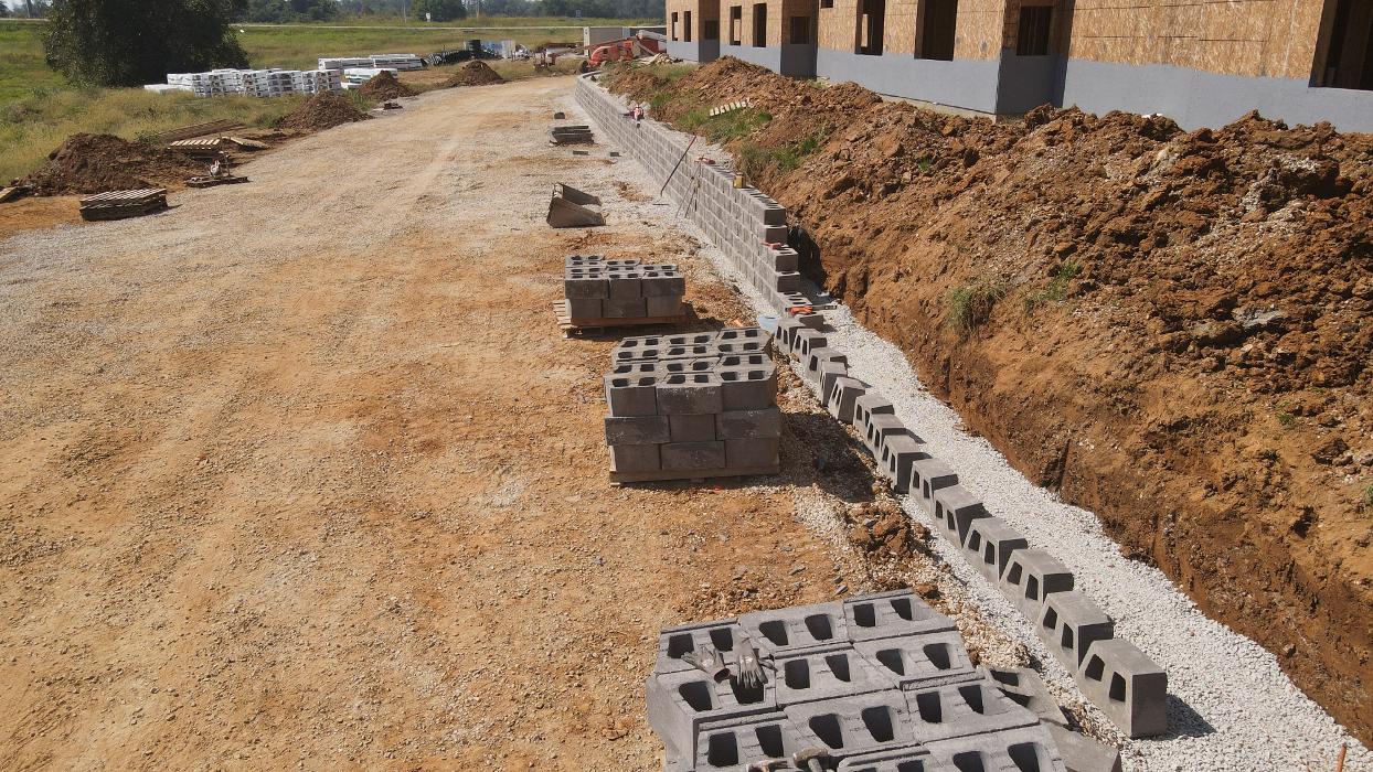 Lamb's Lawn Service & Landscaping LLC Image