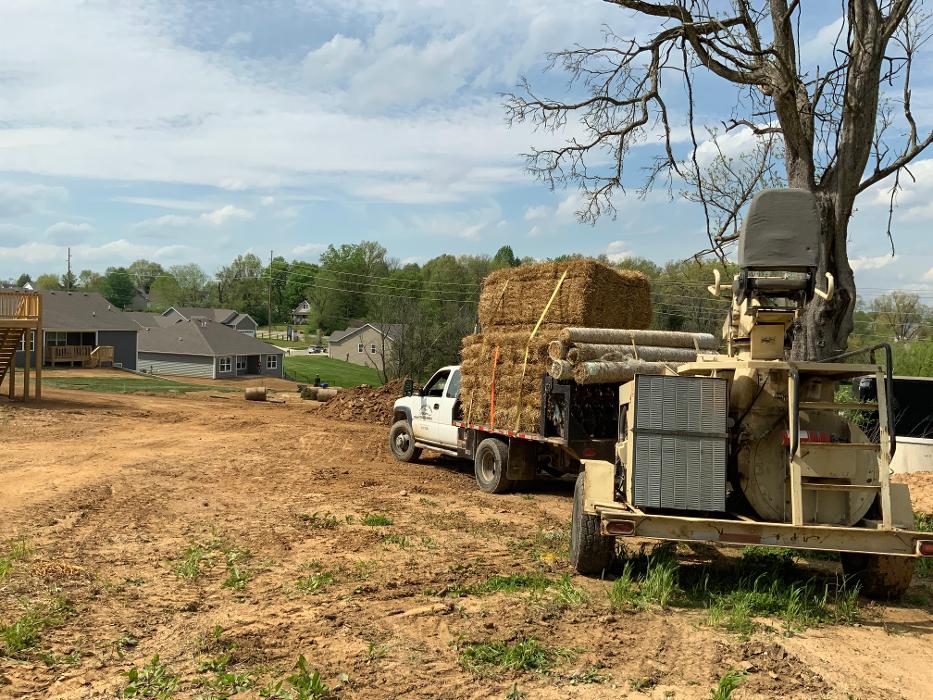 Lamb's Lawn Service & Landscaping LLC Image