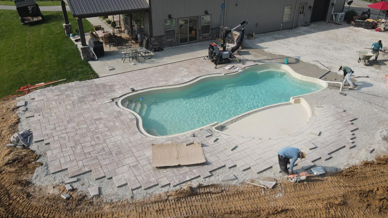 Lamb's Lawn Service & Landscaping LLC Image