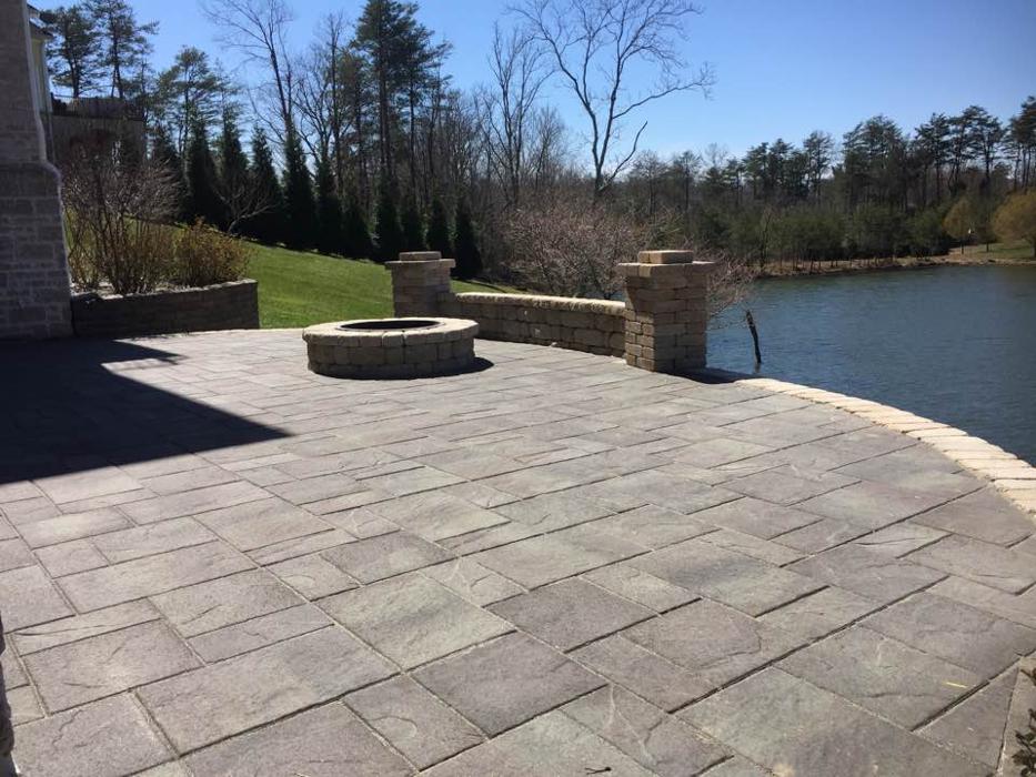 Lamb's Lawn Service & Landscaping LLC Image