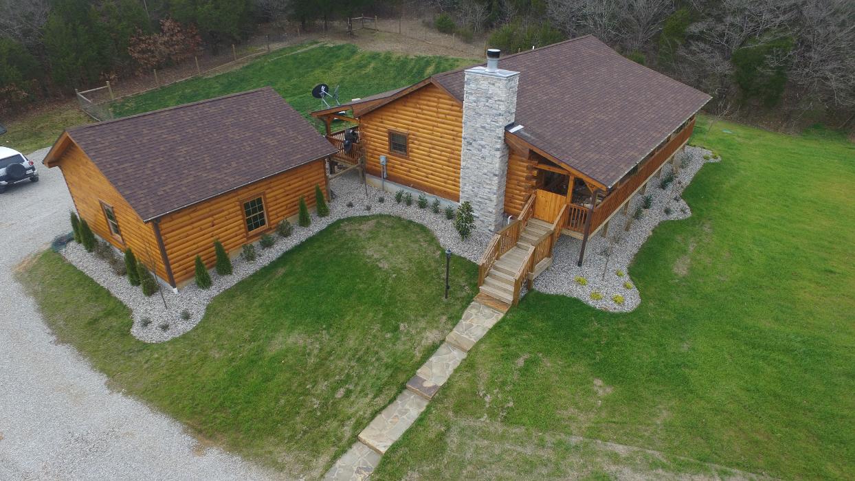 Lamb's Lawn Service & Landscaping LLC Image