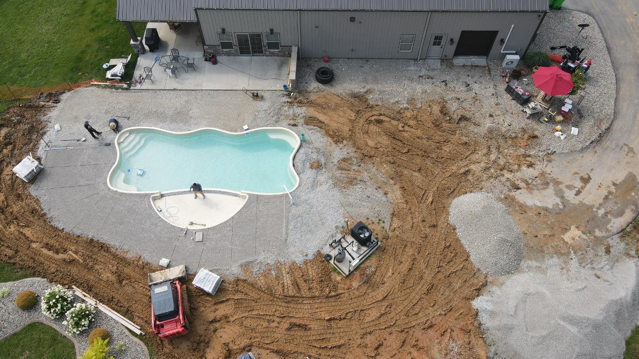 Lamb's Lawn Service & Landscaping LLC Image