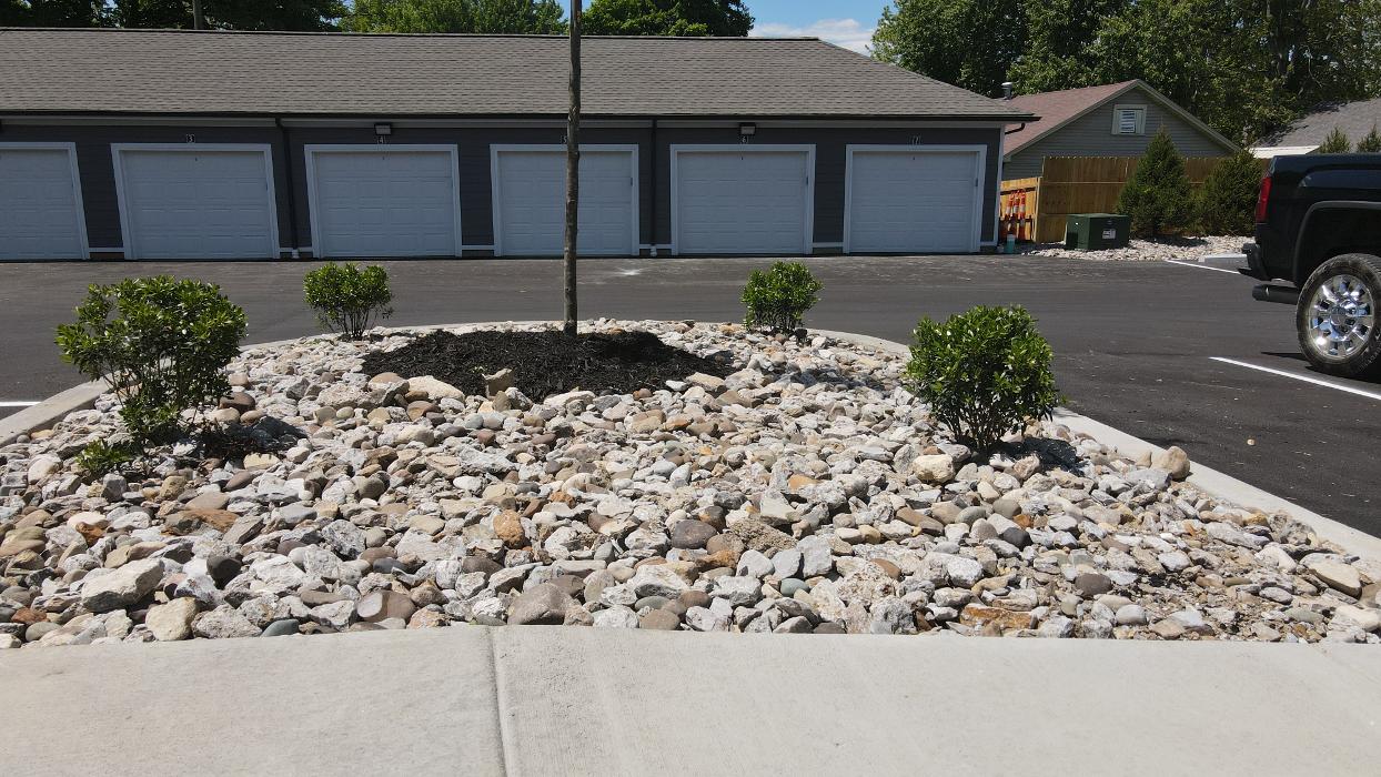 Lamb's Lawn Service & Landscaping LLC Image