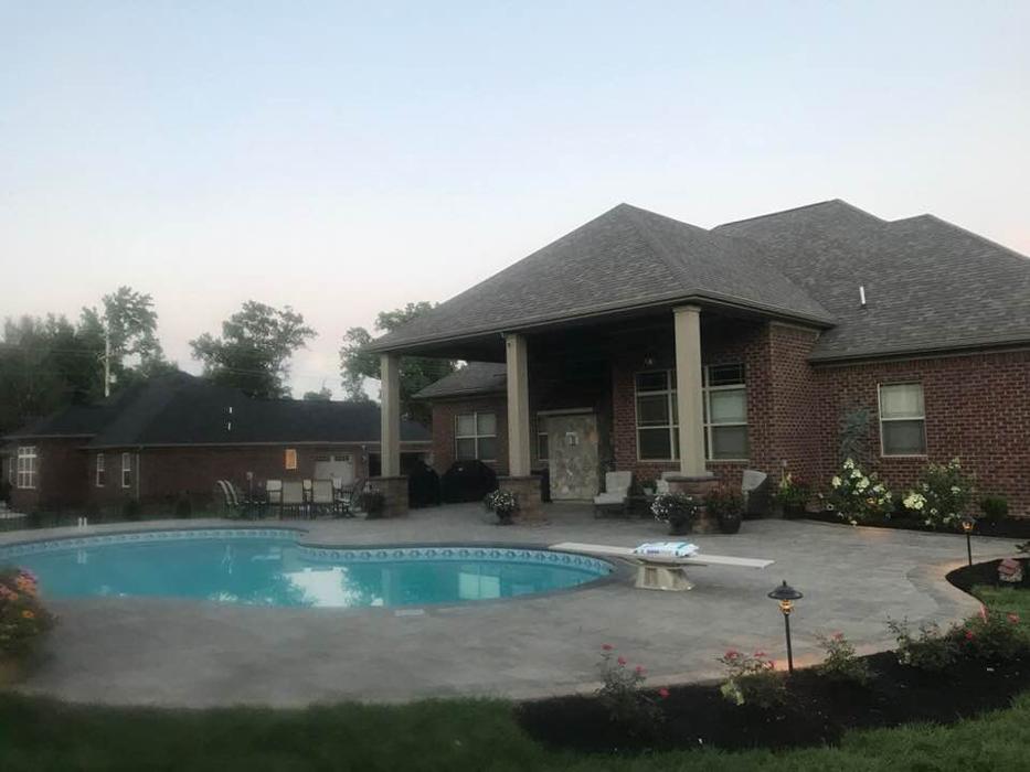 Lamb's Lawn Service & Landscaping LLC Image