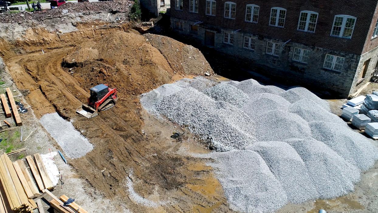 Lamb's Lawn Service & Landscaping LLC Image