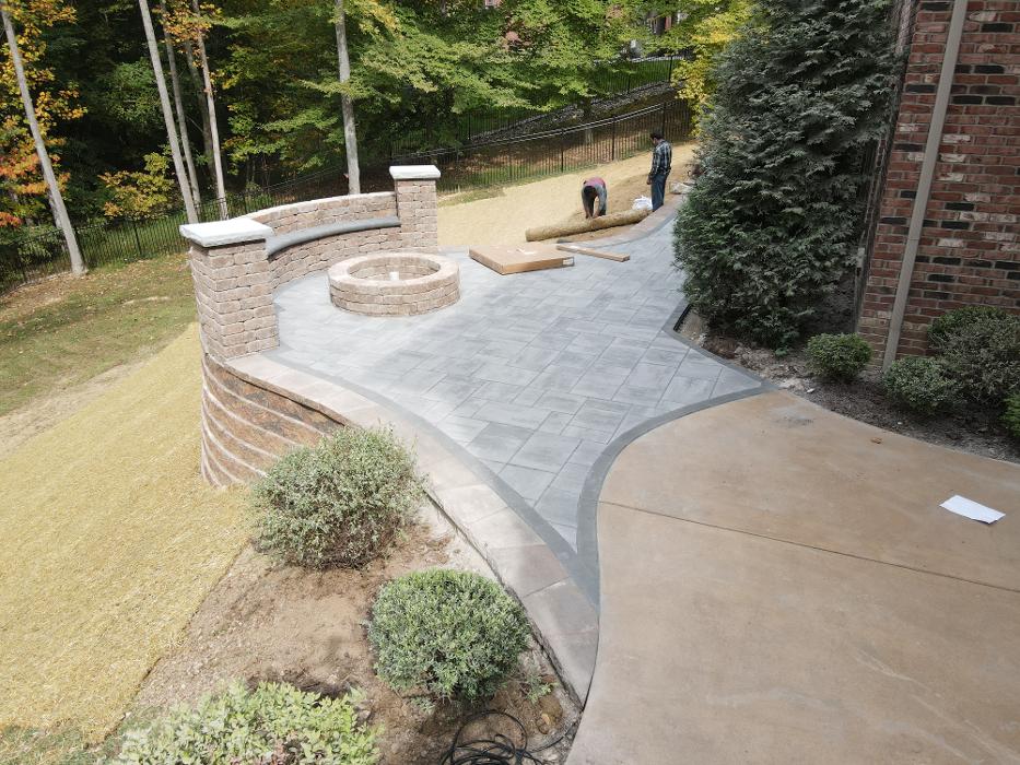 Lamb's Lawn Service & Landscaping LLC Image