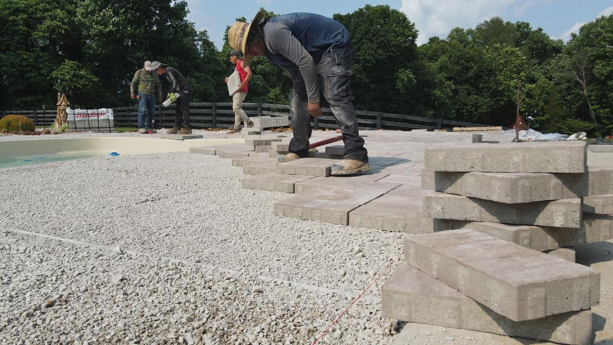 Lamb's Lawn Service & Landscaping LLC Image