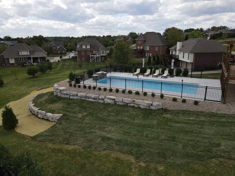 Lamb's Lawn Service & Landscaping LLC Image