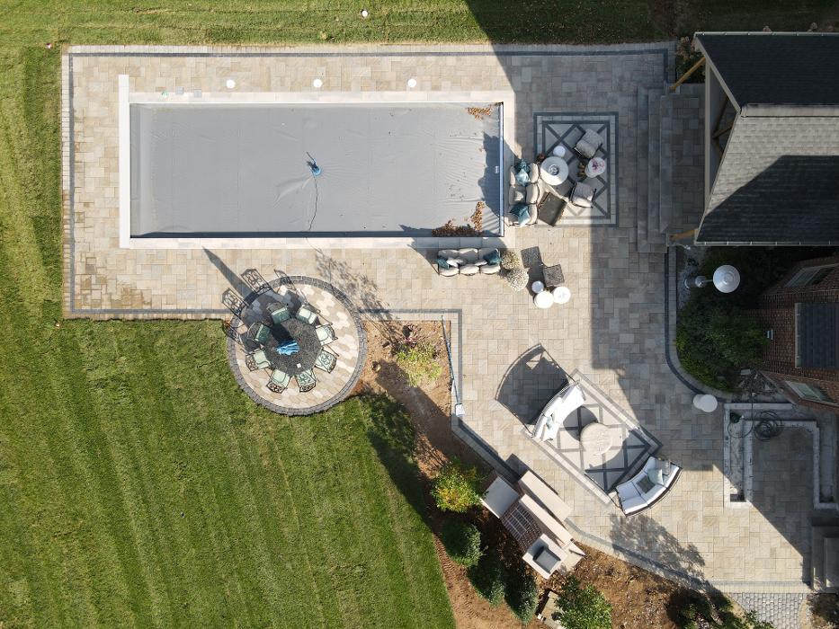 Lamb's Lawn Service & Landscaping LLC Image