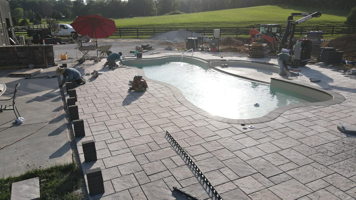 Lamb's Lawn Service & Landscaping LLC Image