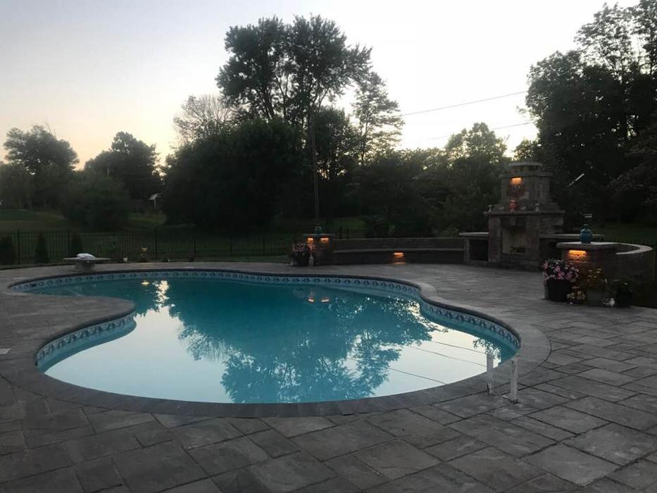 Lamb's Lawn Service & Landscaping LLC Image