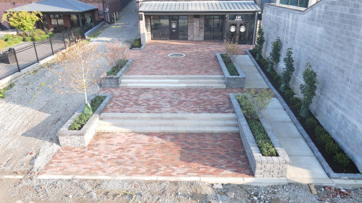 Lamb's Lawn Service & Landscaping LLC Image