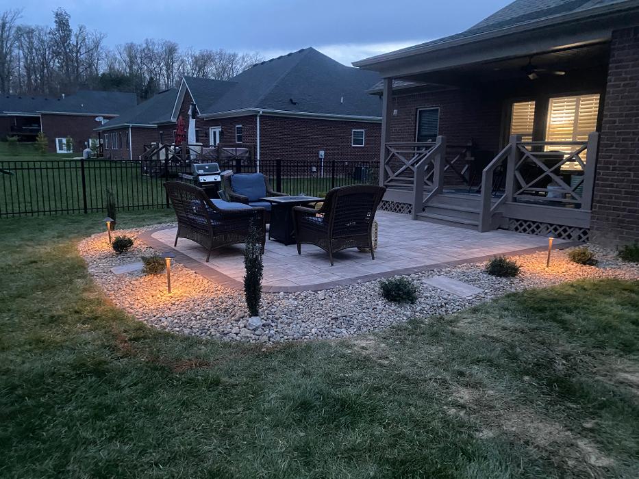 Lamb's Lawn Service & Landscaping LLC Image