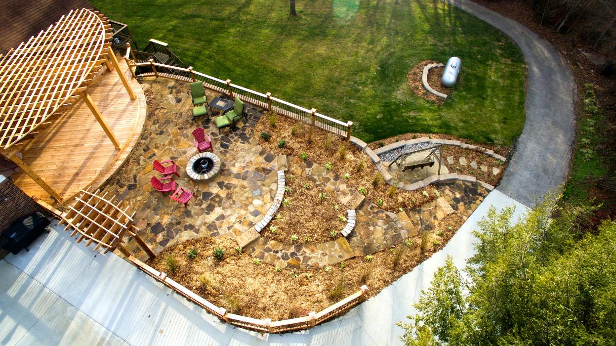 Lamb's Lawn Service & Landscaping LLC Image