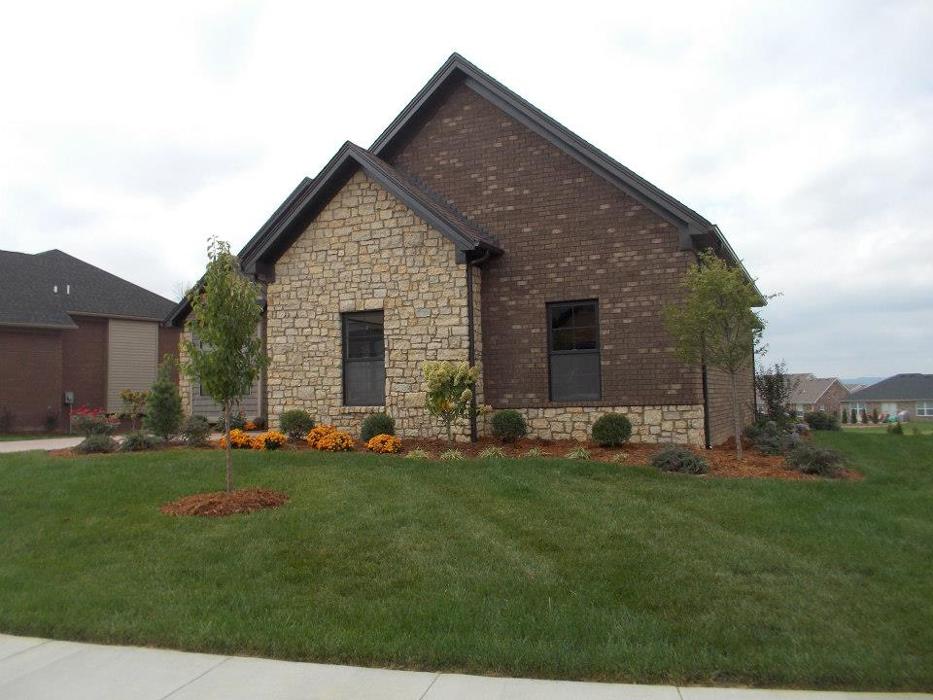 Lamb's Lawn Service & Landscaping LLC Image