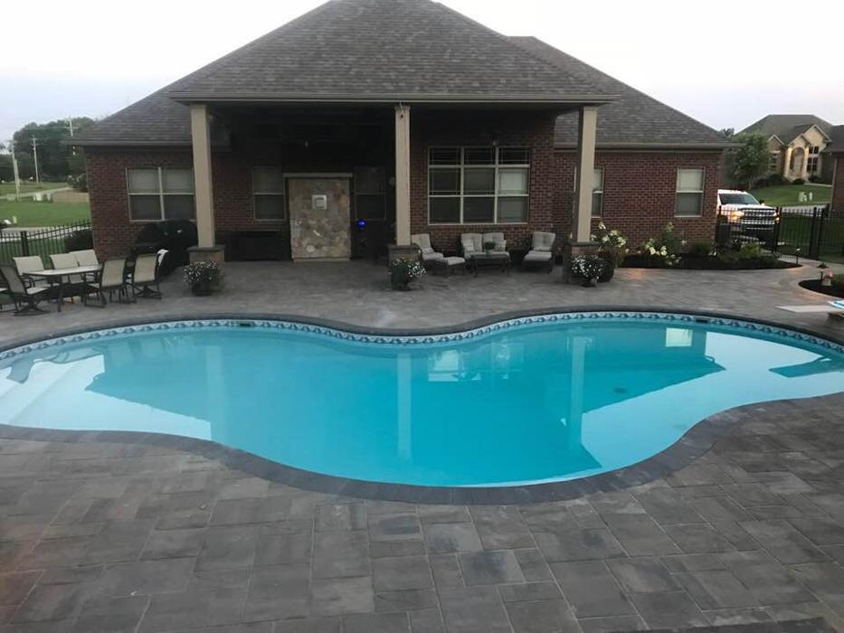 Lamb's Lawn Service & Landscaping LLC Image