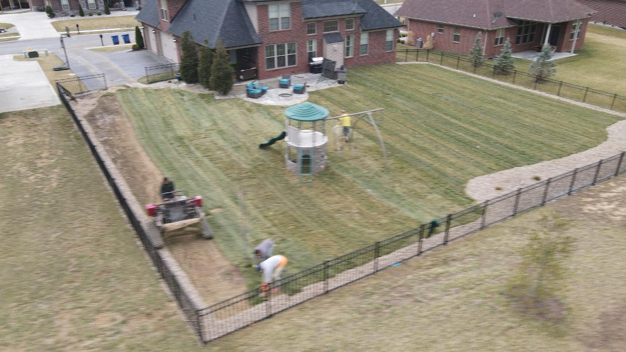 Lamb's Lawn Service & Landscaping LLC Image