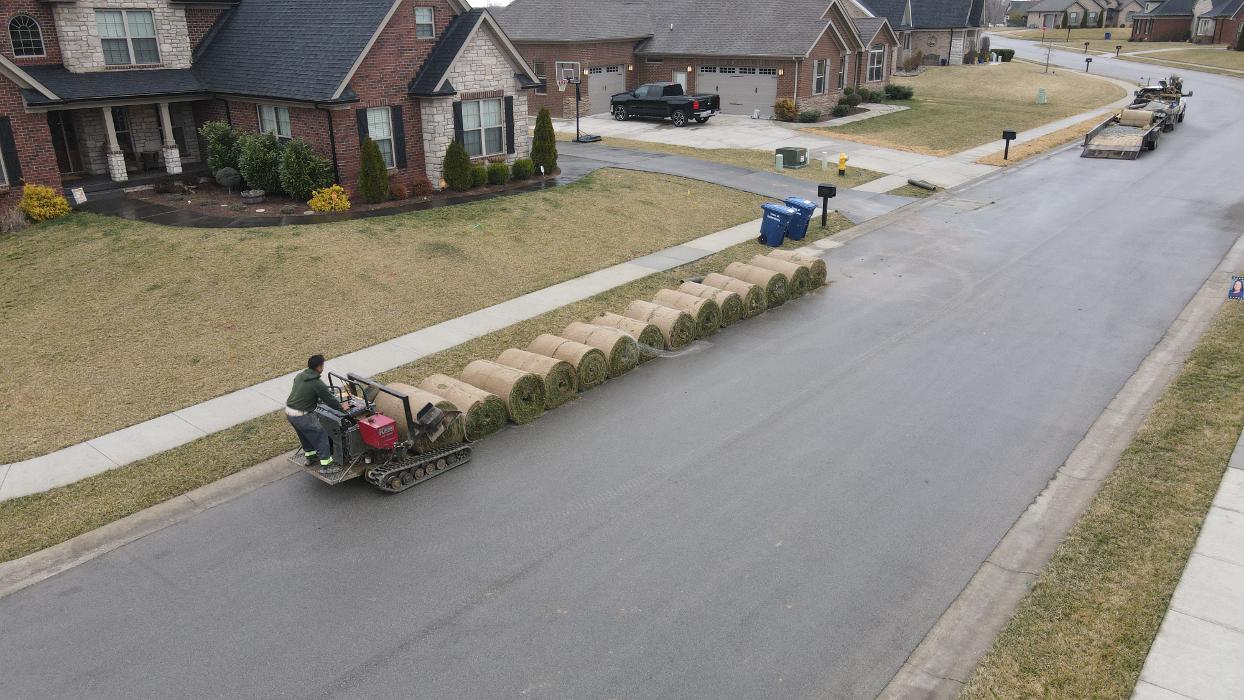 Lamb's Lawn Service & Landscaping LLC Image