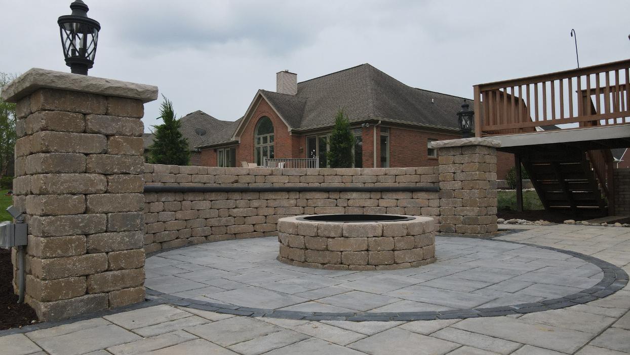 Lamb's Lawn Service & Landscaping LLC Image