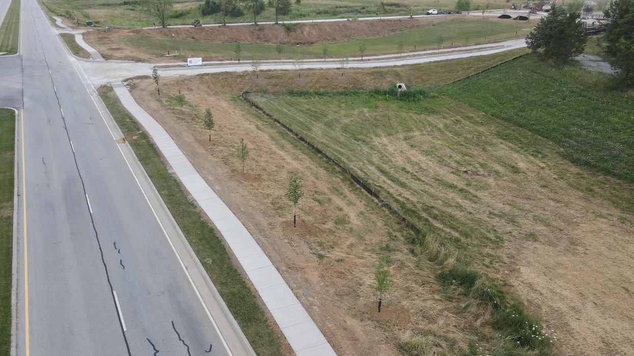 Lamb's Lawn Service & Landscaping LLC Image