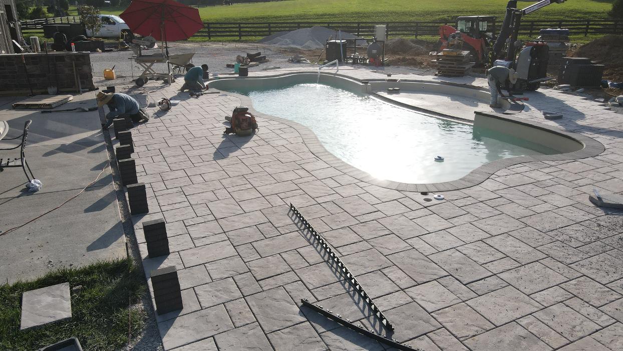 Lamb's Lawn Service & Landscaping LLC Image