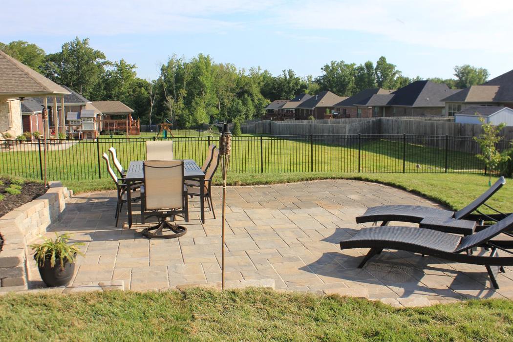 Lamb's Lawn Service & Landscaping LLC Image