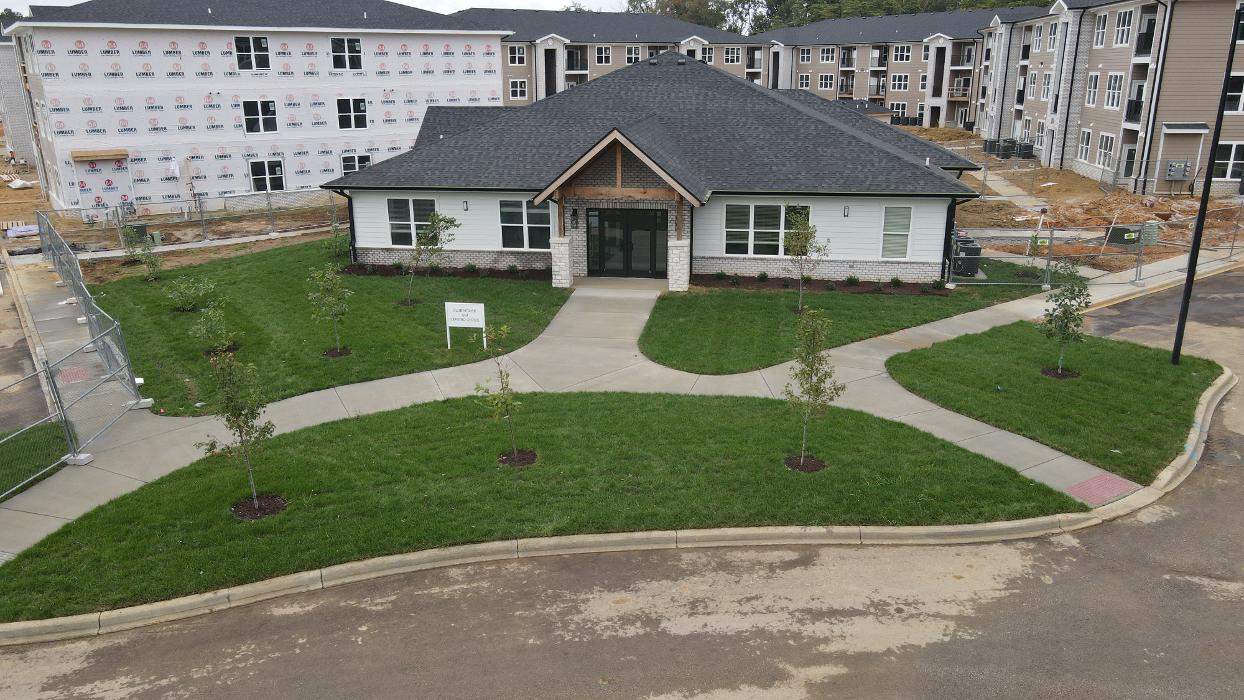 Lamb's Lawn Service & Landscaping LLC Image