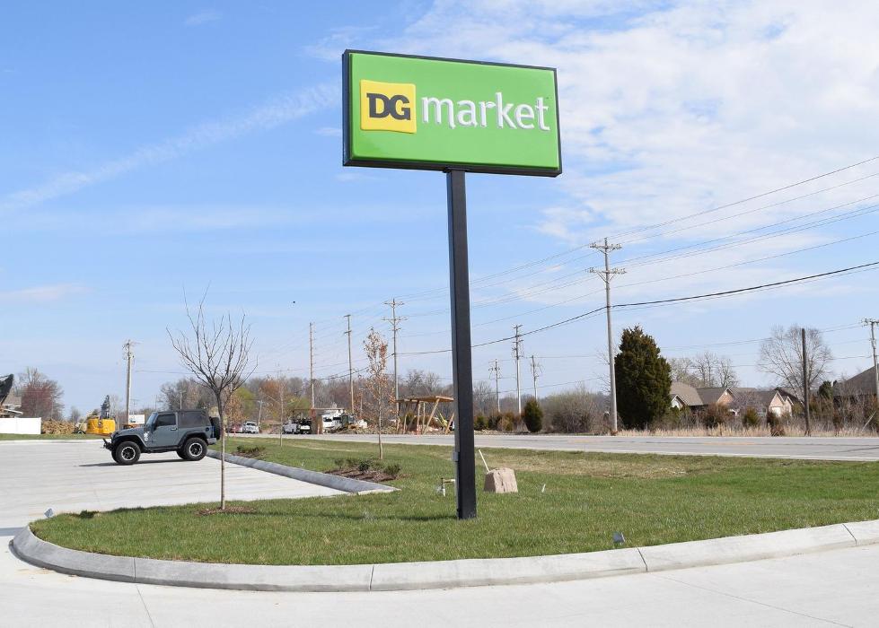 Lamb's Lawn Service & Landscaping LLC Image