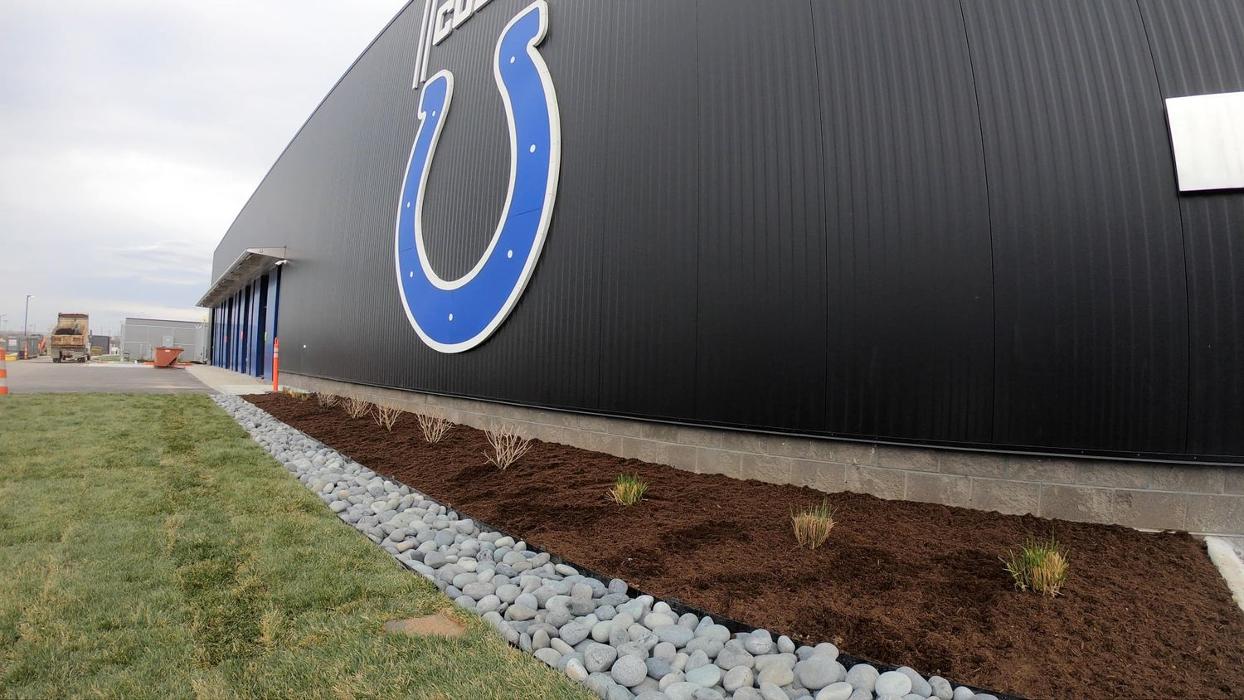 Lamb's Lawn Service & Landscaping LLC Image