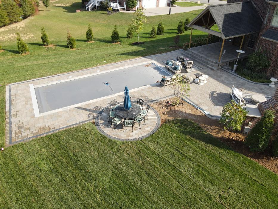 Lamb's Lawn Service & Landscaping LLC Image