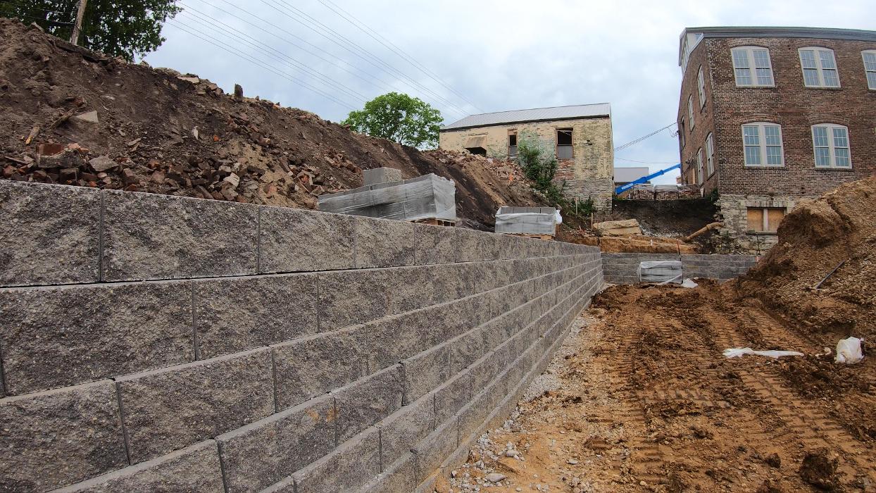 Lamb's Lawn Service & Landscaping LLC Image