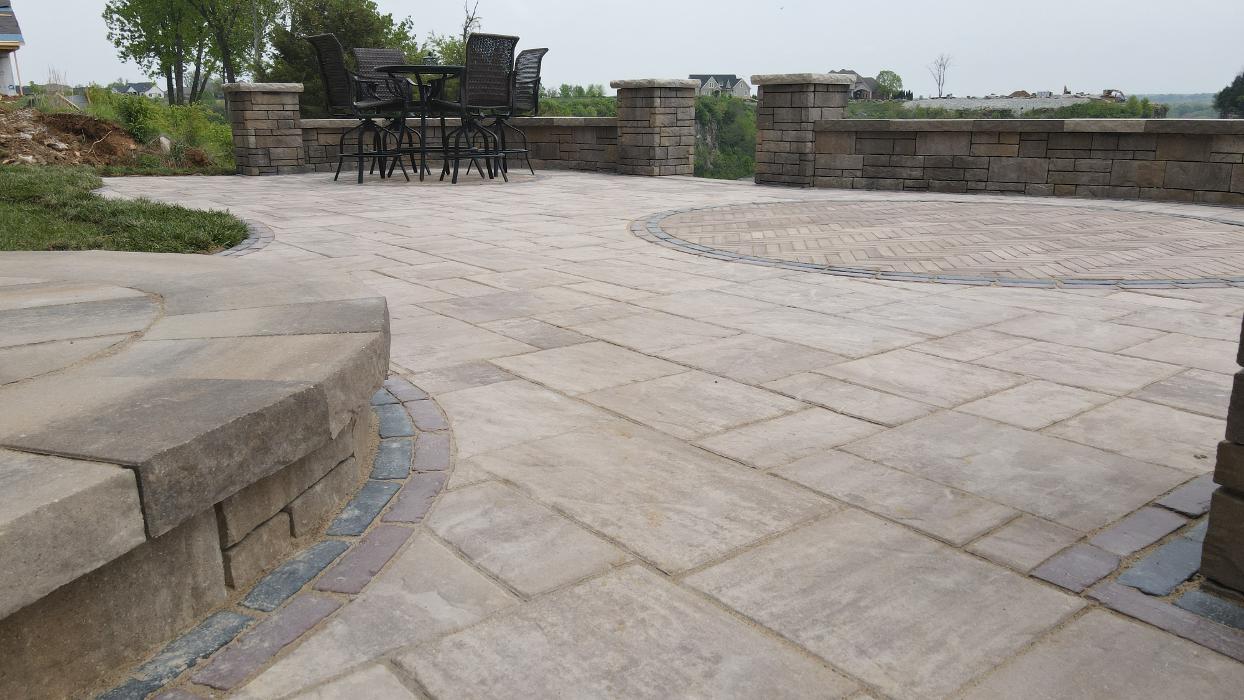 Lamb's Lawn Service & Landscaping LLC Image