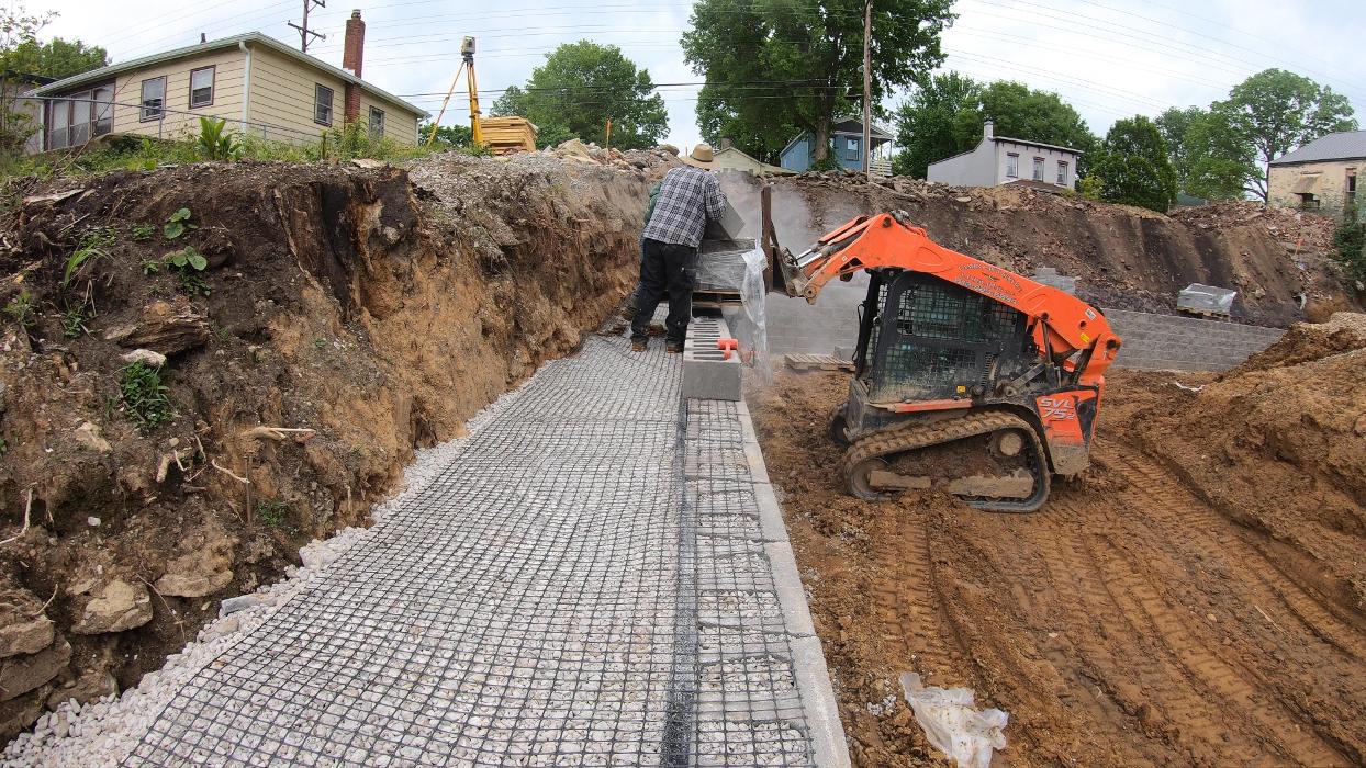 Lamb's Lawn Service & Landscaping LLC Image