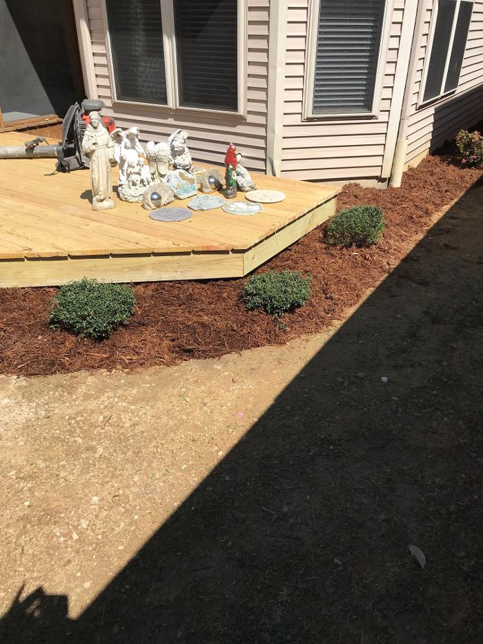 Lamb's Lawn Service & Landscaping LLC Image