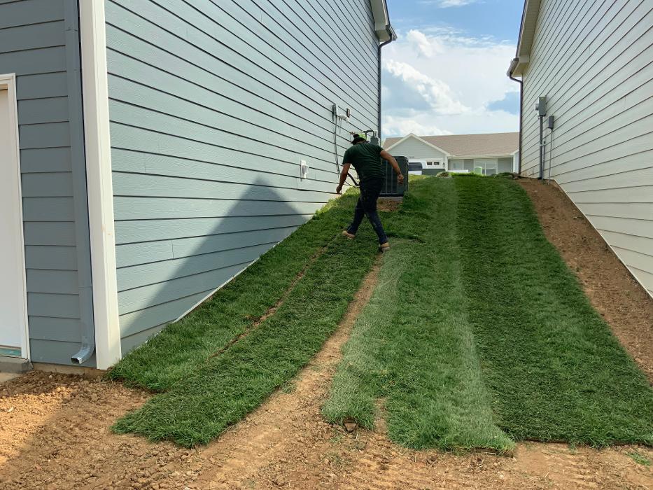 Lamb's Lawn Service & Landscaping LLC Image