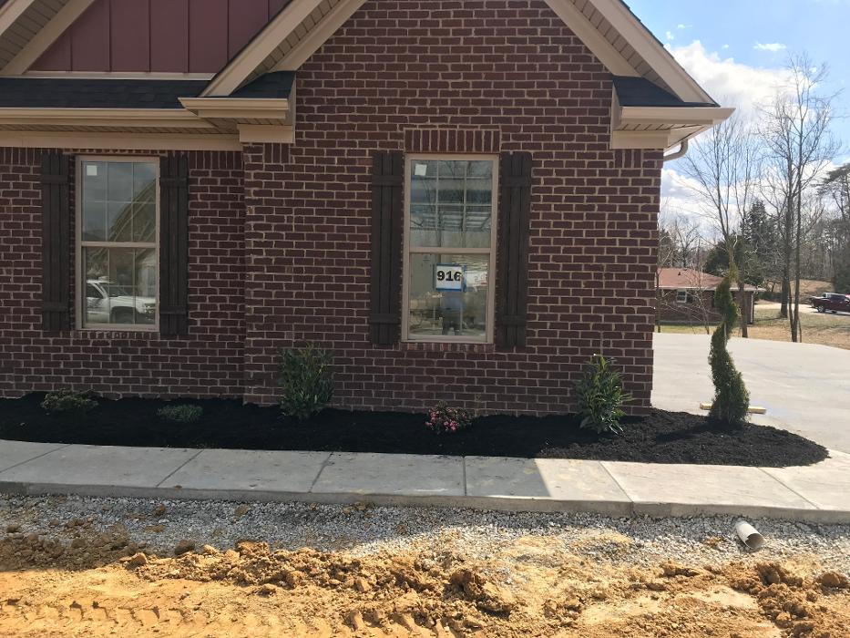 Lamb's Lawn Service & Landscaping LLC Image