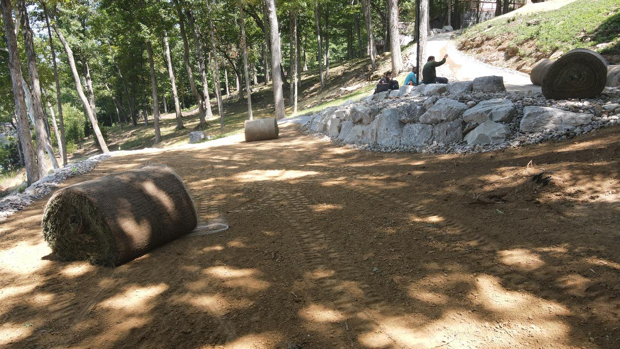 Lamb's Lawn Service & Landscaping LLC Image