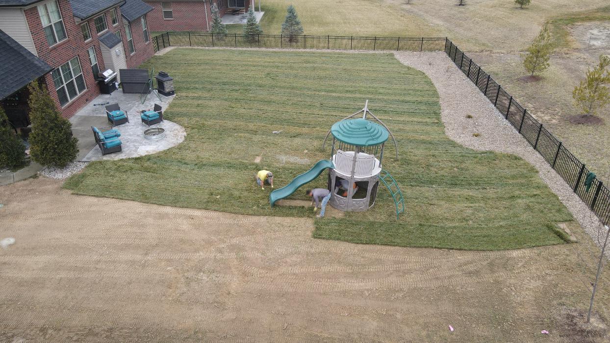 Lamb's Lawn Service & Landscaping LLC Image