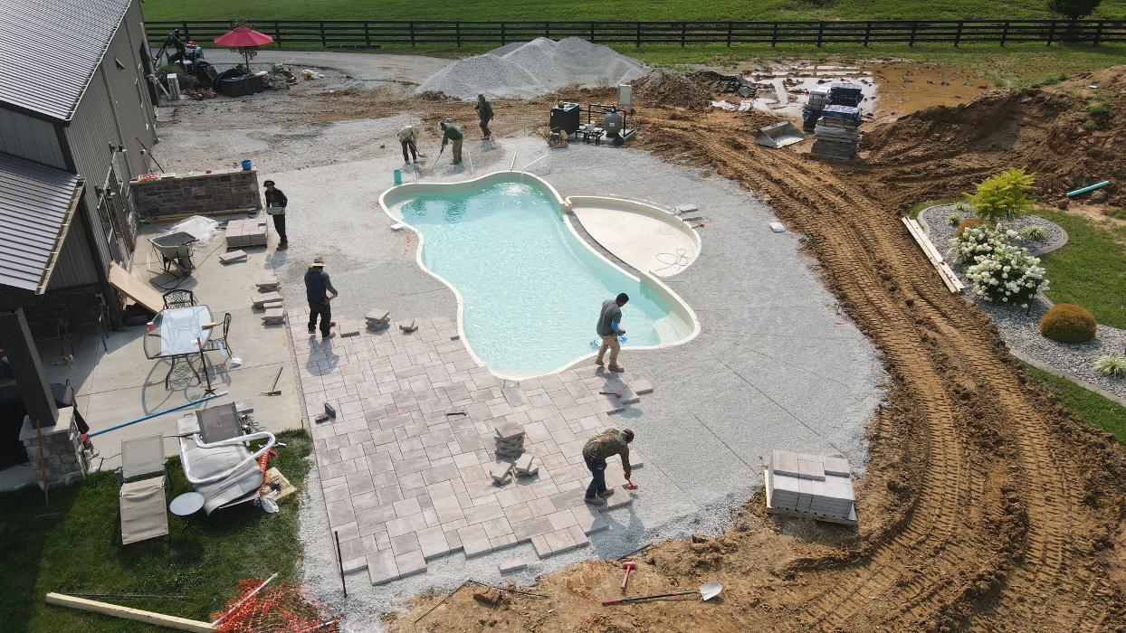 Lamb's Lawn Service & Landscaping LLC Image