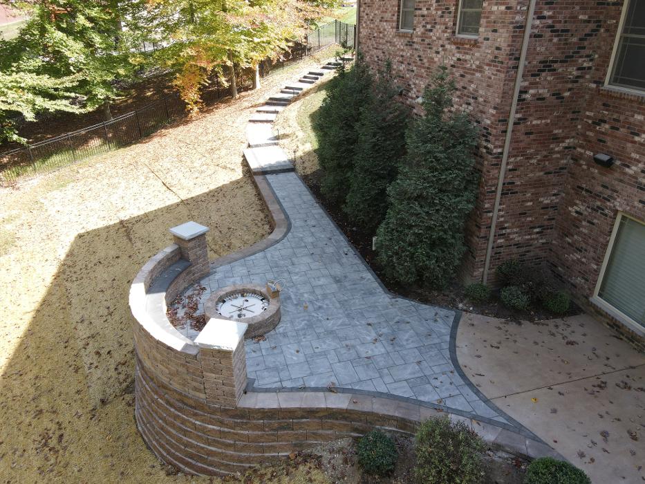 Lamb's Lawn Service & Landscaping LLC Image