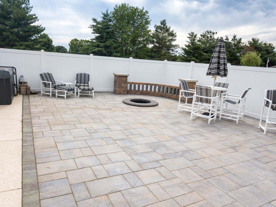 Lamb's Lawn Service & Landscaping LLC Image