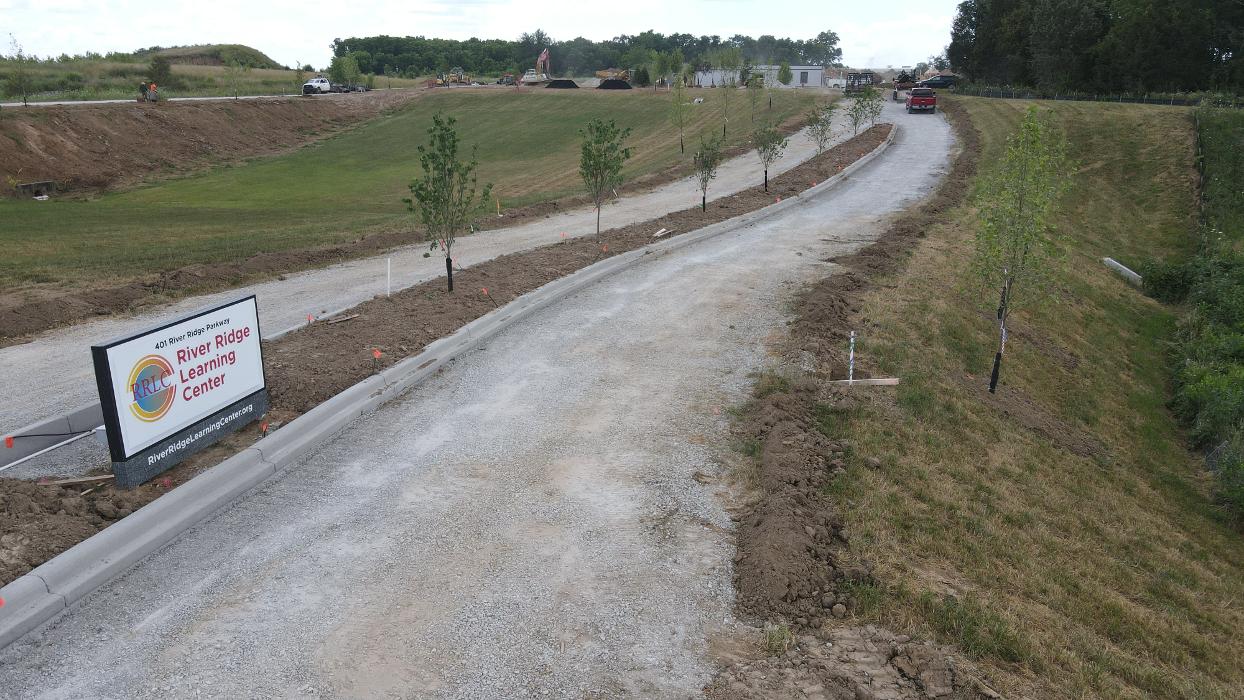 Lamb's Lawn Service & Landscaping LLC Image